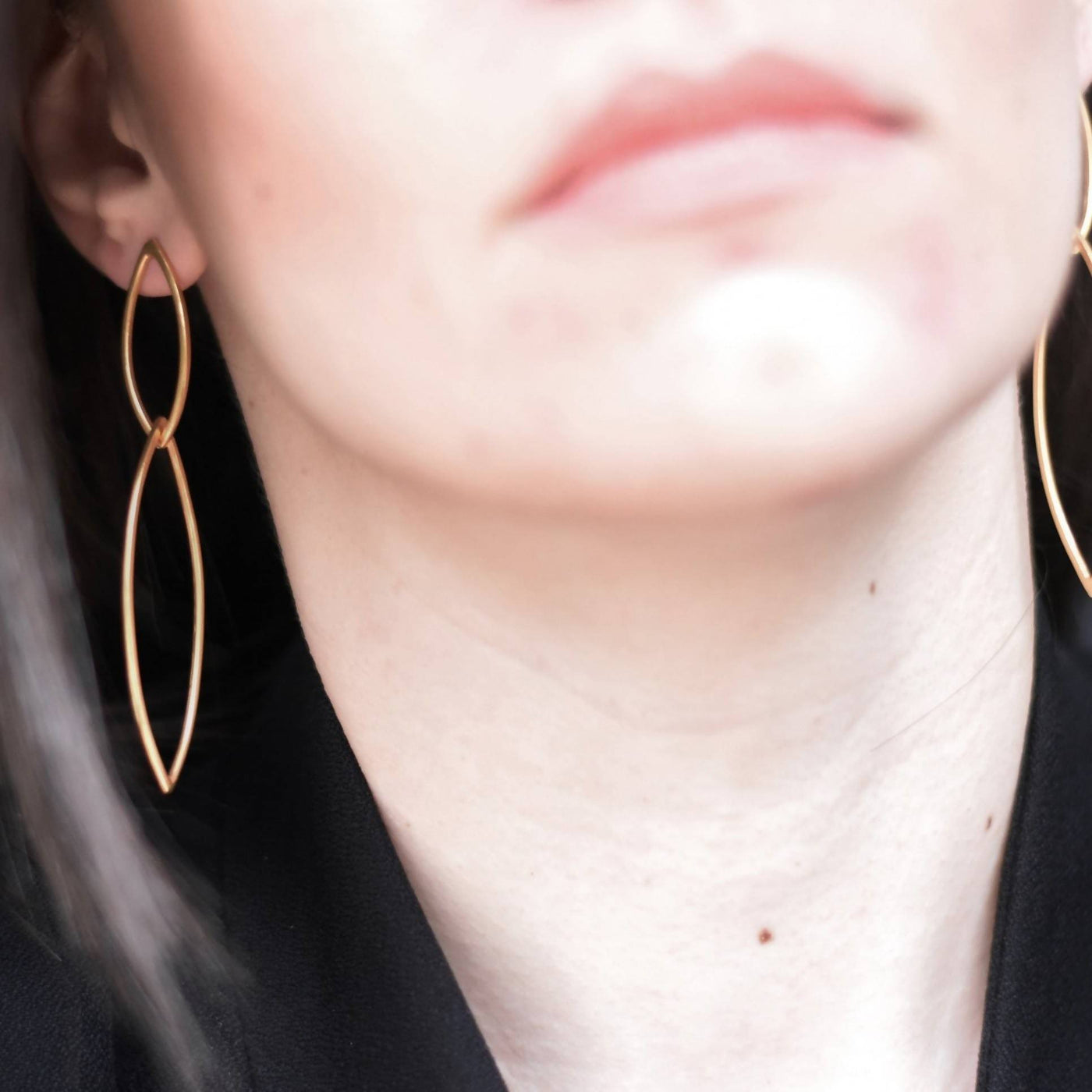 Boucles d'oreilles pendantes - Rhombus (plaqué or) - Image 2