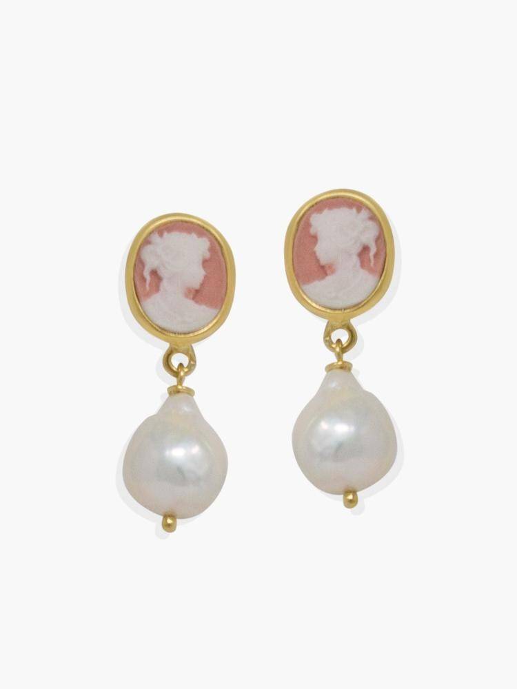 Boucles d'oreilles pendantes - Camée rose avec perles - Image 1