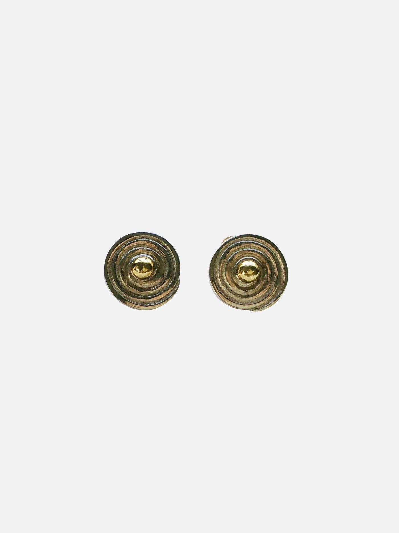 Boucles d'oreilles - Clou argent recyclé orné de bronze - Image 1